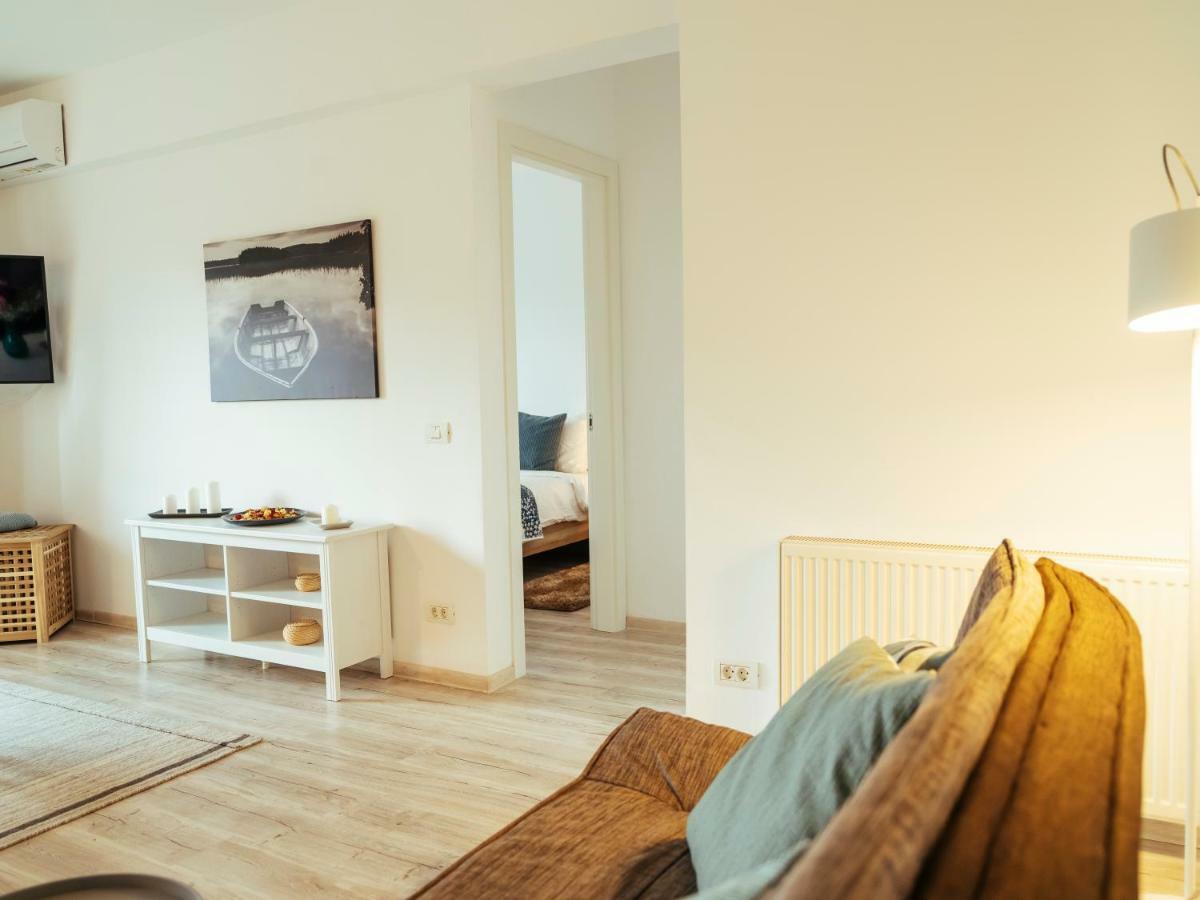 Bright And Spacious Central Apartment- Piata Amzei Бухарест Экстерьер фото