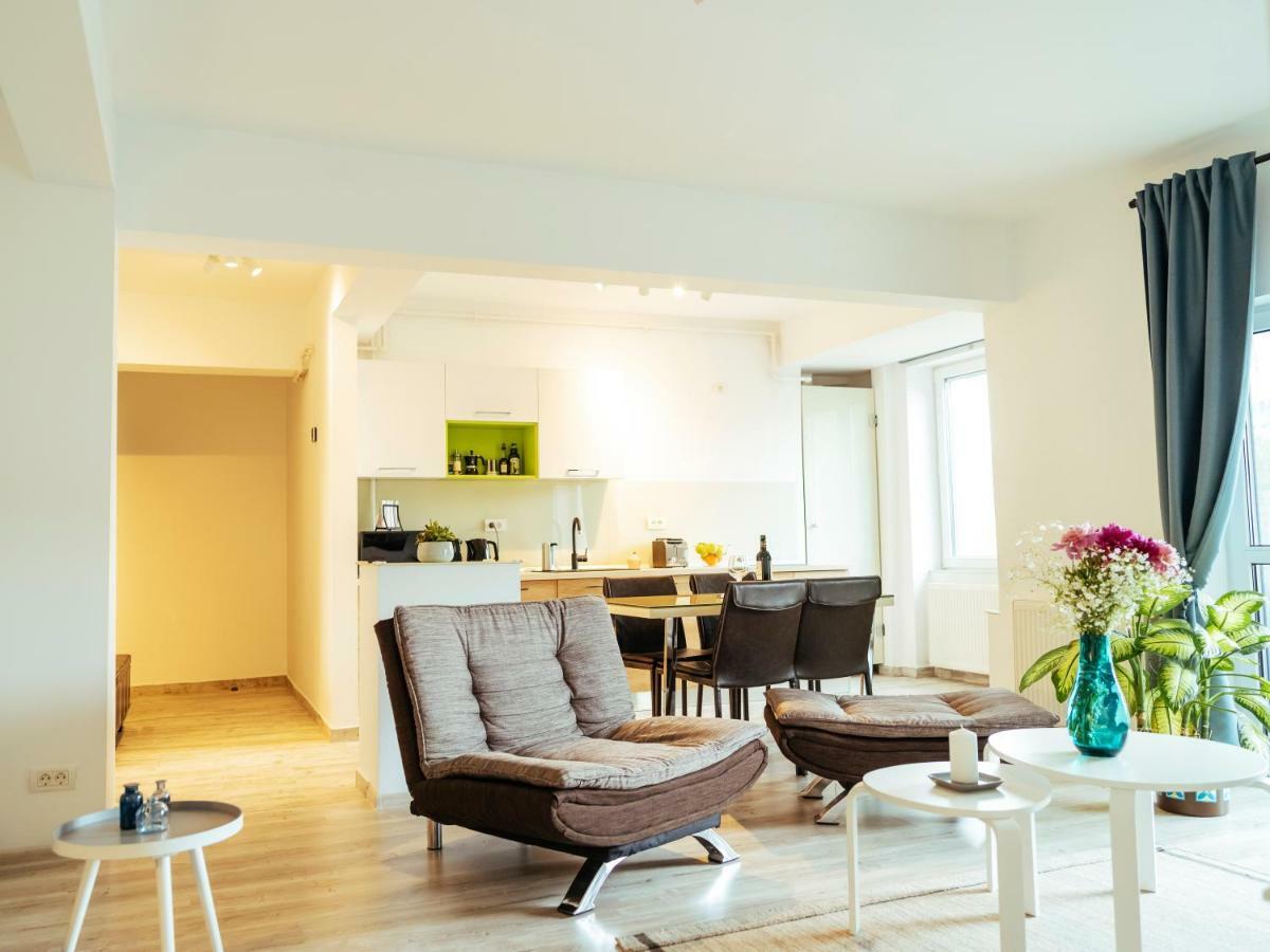 Bright And Spacious Central Apartment- Piata Amzei Бухарест Экстерьер фото