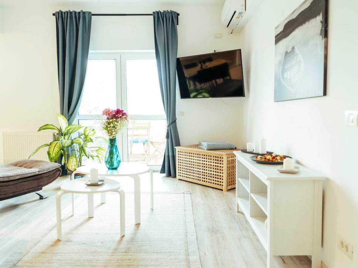 Bright And Spacious Central Apartment- Piata Amzei Бухарест Экстерьер фото
