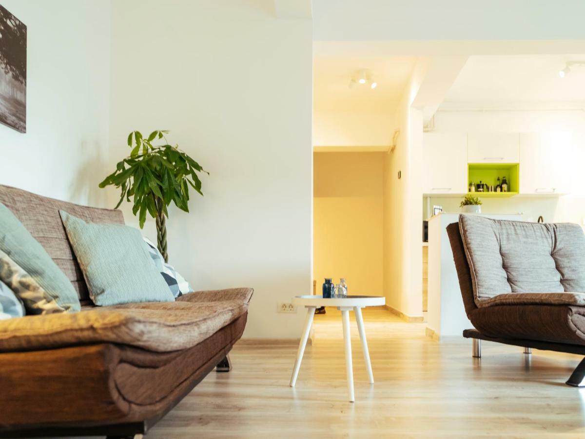 Bright And Spacious Central Apartment- Piata Amzei Бухарест Экстерьер фото