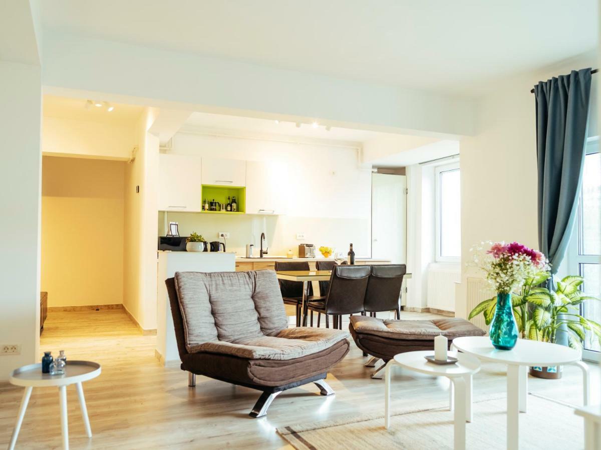 Bright And Spacious Central Apartment- Piata Amzei Бухарест Экстерьер фото